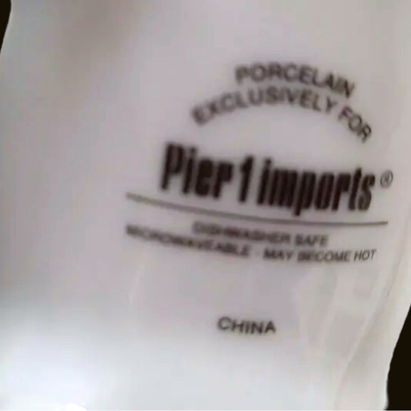 Pier 1 Imports Porcelain White Cow Creamer Cream or Milk Breakfast Serving Dish - Picture 7 of 7